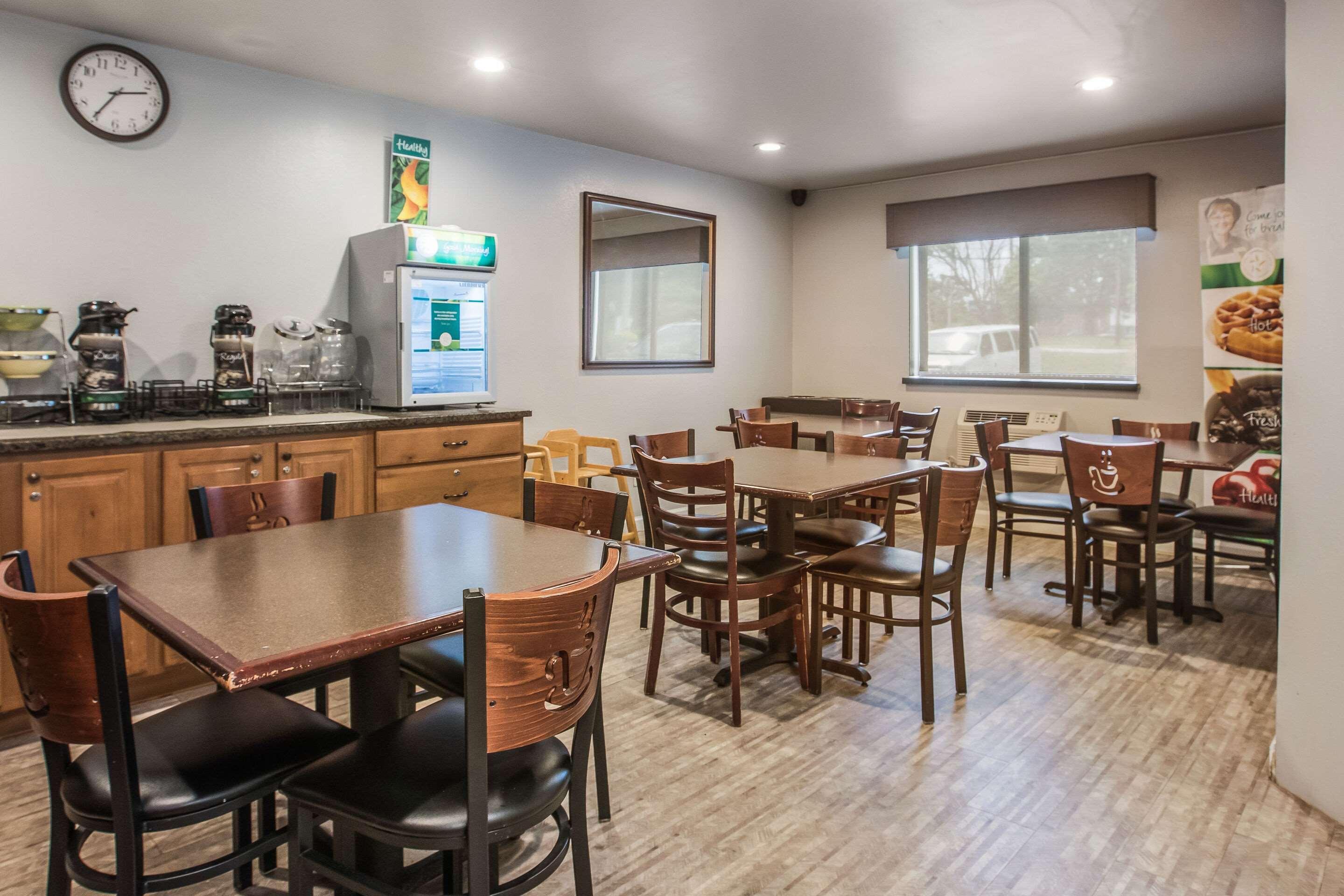 Quality Inn Atlanta Airport-Central College Park Extérieur photo
