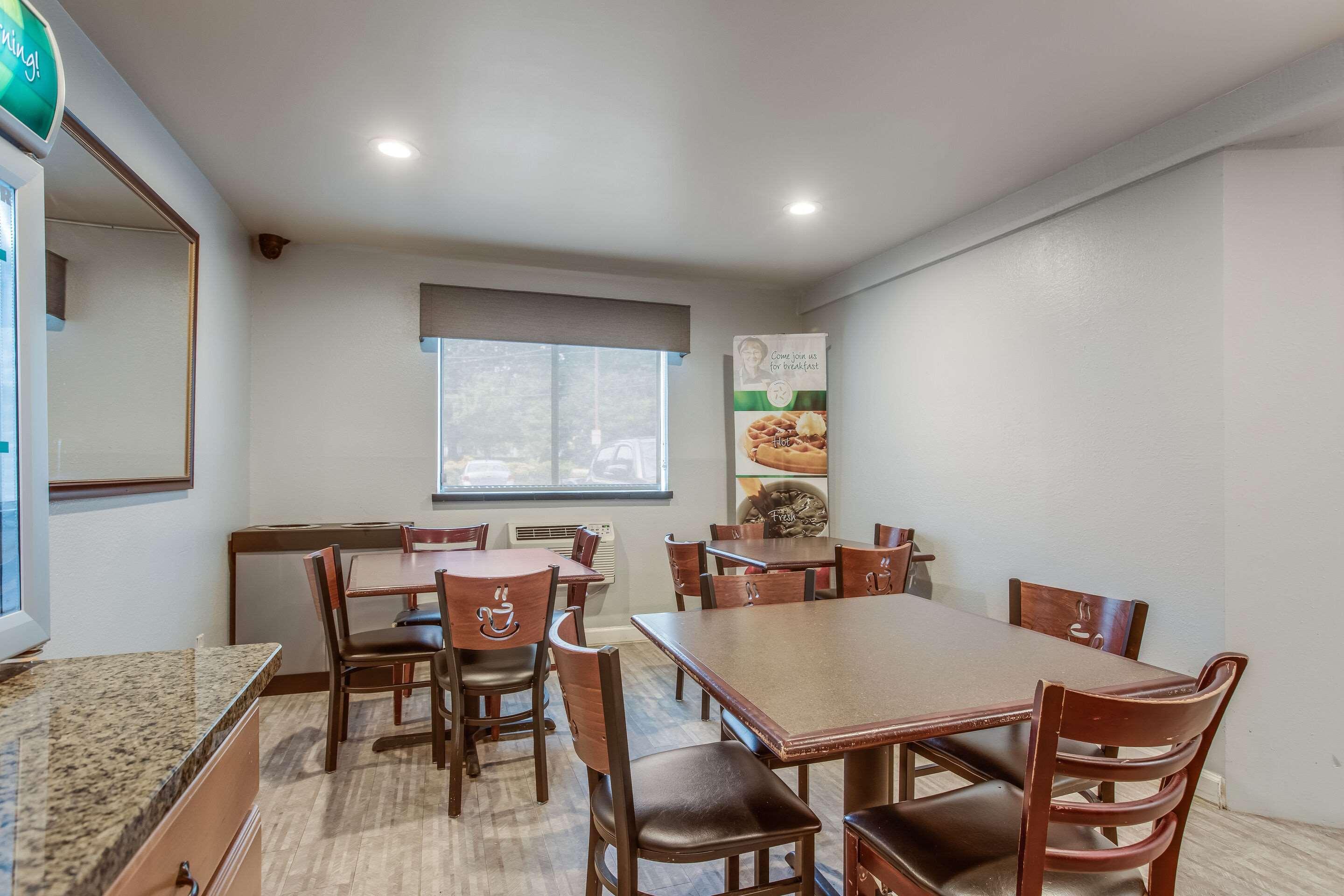 Quality Inn Atlanta Airport-Central College Park Extérieur photo