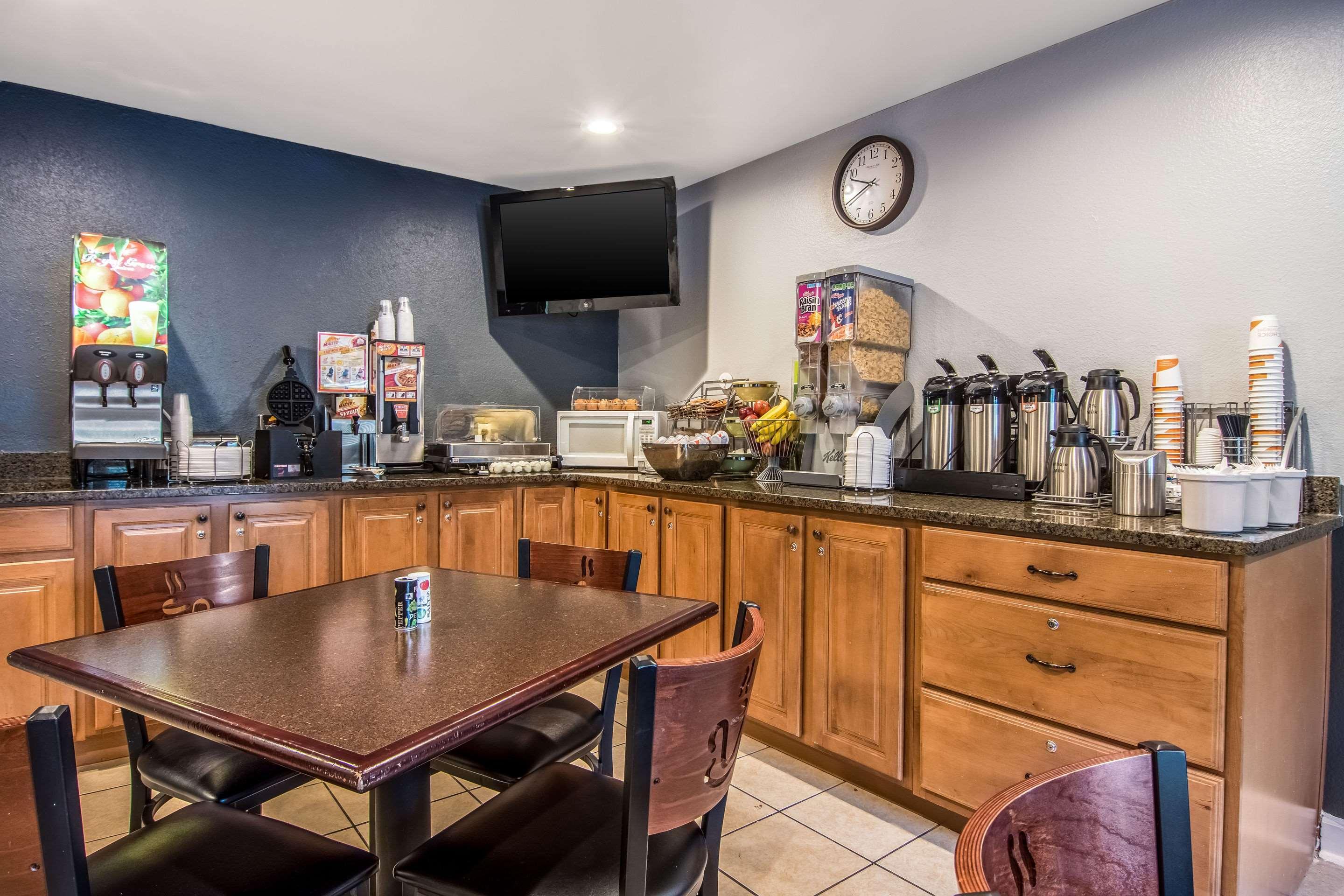 Quality Inn Atlanta Airport-Central College Park Extérieur photo
